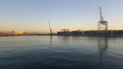 Coucher de soleil sur les docks