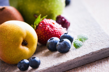 Fresh fruits and berries 