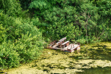 Naklejka premium damaged wooden boat