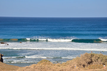 surf with big wave in the ocean