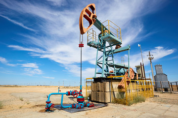 Pumpjack. A pumpjack is the overground drive for a reciprocating piston pump in an oil well. The arrangement is commonly used for onshore wells producing little oil. 