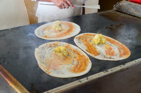 「マサラドーサ」の写真素材 3件の無料イラスト画像 Adobe Stock