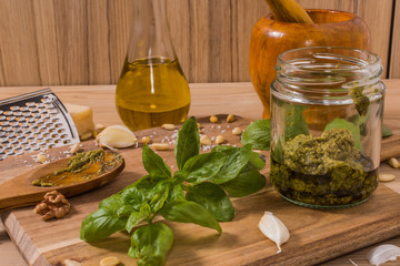 Raw materials for pesto sauce