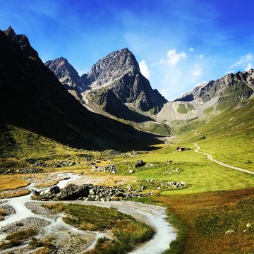 "Piz Bilder – Durchsuchen 8,901 Archivfotos, Vektorgrafiken und Videos ...