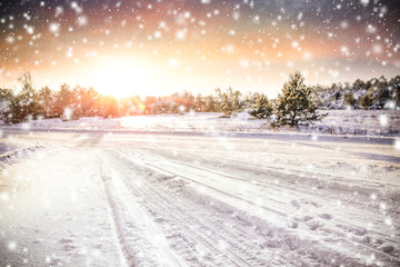 Obraz premium winter road background space 
