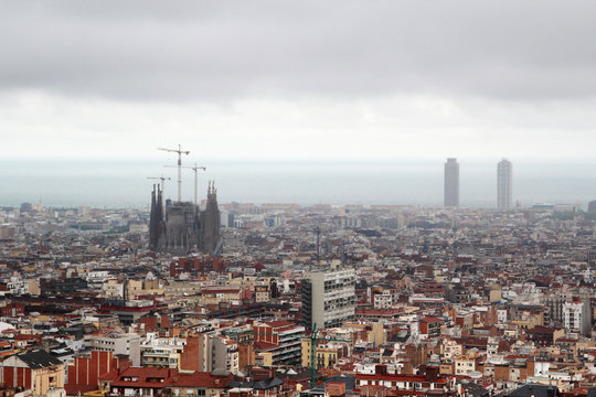A panoramic view of Barcelona from Guell Park