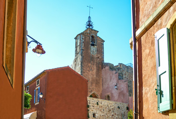The Rousillion Vaucluse colored village