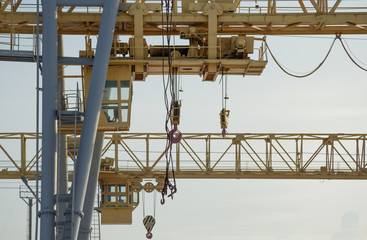 port crane side view