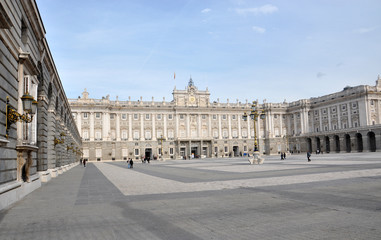 Fototapeta na wymiar Royal palace Madrid 