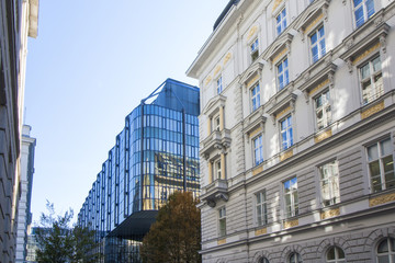 Kontrast - Altbau - Neubau