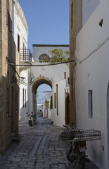biała uliczka w Lindos (Grecja, Rodos) © 3kolory