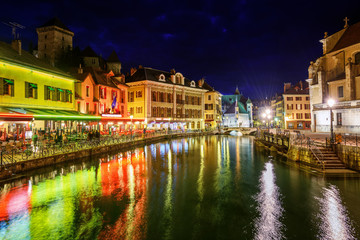 Naklejka premium Annecy Old Town, Savoy, France, at night