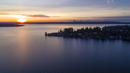 Fototapeta premium Lake Washington Sunset King County From Bellevue to Seattle