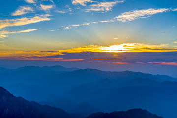 Obraz premium Beautiful scenery in Mount Huangshan, China