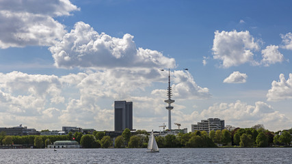 Aussenalster mit Fernsehturm, Hamburg © Christian Tobler