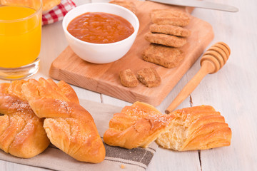 Breakfast with brioches.