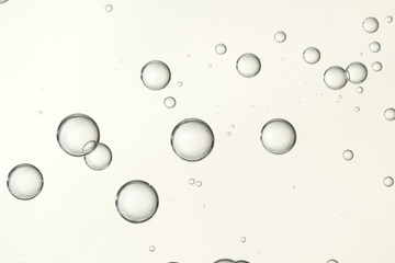 Flowing bubbles