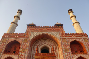 Fototapeta premium SIKANDRA, INDIA, OCTOBER 14, 2017 - Akbar Tomb in Sikandra, near Agra, Uttar Pradesh state, northern India, Asia
