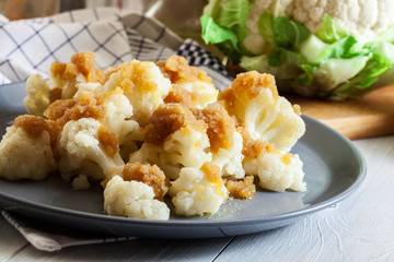 Vegetarian cooked cauliflower with bread crumb