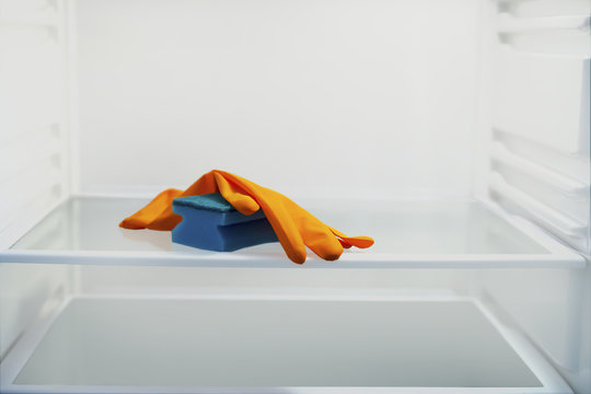 rubber glove with sponge wash