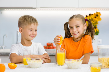 Children eat corn flakes for breakfast