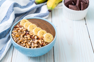 chocolate smoothies bowl