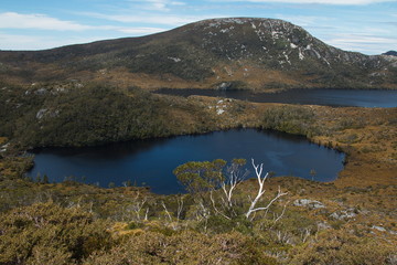 Fototapeta premium Dove Lake and Lake Lilla in Cradle Mountain NP in Tasmania 