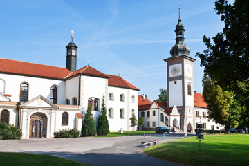 Obraz premium st. Jacob church, Zbraslav Monastery (national cultural landmark), Zbraslav, Prague, Czech Republic