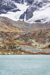 Lake Kuiguk. Altai Mountains autumn landscape