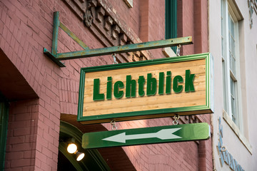 Fototapeta premium Schild 277 - Lichtblick
