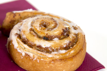 Sweet rolls with nuts and jam