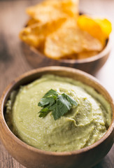 Guacamole And Nachos (Avocado Sauce And Corn Chips)