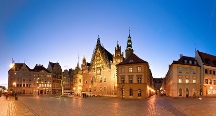 Fototapeta na wymiar Wroclaw city in Poland, panoramic image or Town Hall