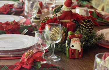 Table decorated for the Christmas supper