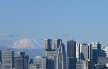 Obraz premium 青空と富士山と新宿副都心などを望む