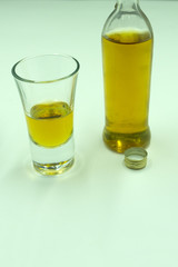 tincture to nuts with brown glass .