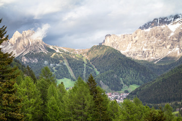 Fototapeta premium Mount Langkofel (Sassolungo) in the Dolomites of South Tyrol, Italy