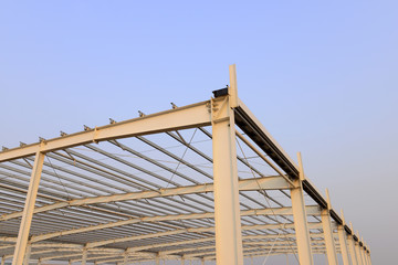 Steel structure workshop roof is under construction