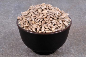 Bol de graines de tournesol