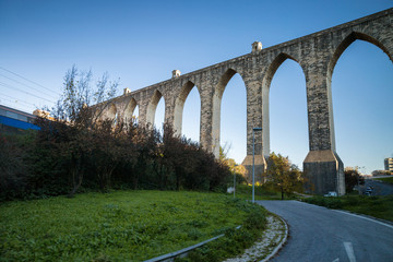 Fototapeta na wymiar Aqueduct in Lisbon