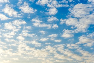 Obraz premium Background of blue sky full with clouds