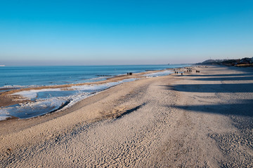 Obraz na płótnie Canvas Strandspaziergang auf Usedom im Winter