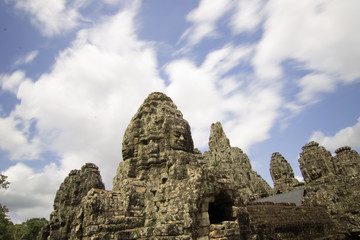Angkor Thom : Traces of the Khmer civilization

