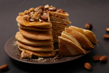 pancake with nuts
