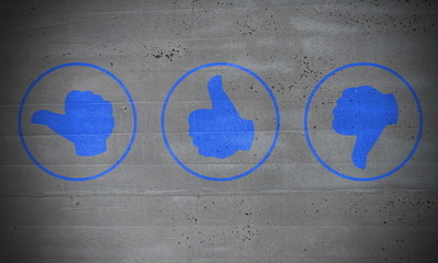 Daumen Bewertung Icons auf Zement Konzept