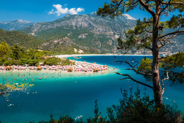 Fototapeta na wymiar Oludeniz beach and blue clear water of Aegean sea, Turkey