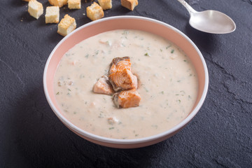 Cream soup with salmon