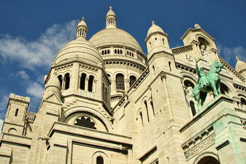 Fototapeta na wymiar Sacre Ceour cathedral in Paris detail