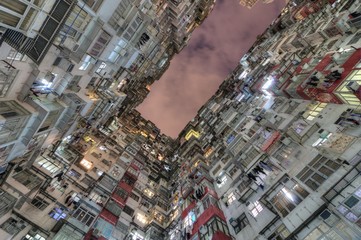 Fototapeta premium „Budynek potwora” w Hongkongu.