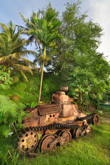 Old japanese tank Japanese Tank of II World War in capital city of Kolonia, Pohnpei, Federated States of Micronesia
 - obrazy, fototapety, plakaty